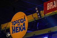 Torcida do Hexa com Parangolé (1)                              