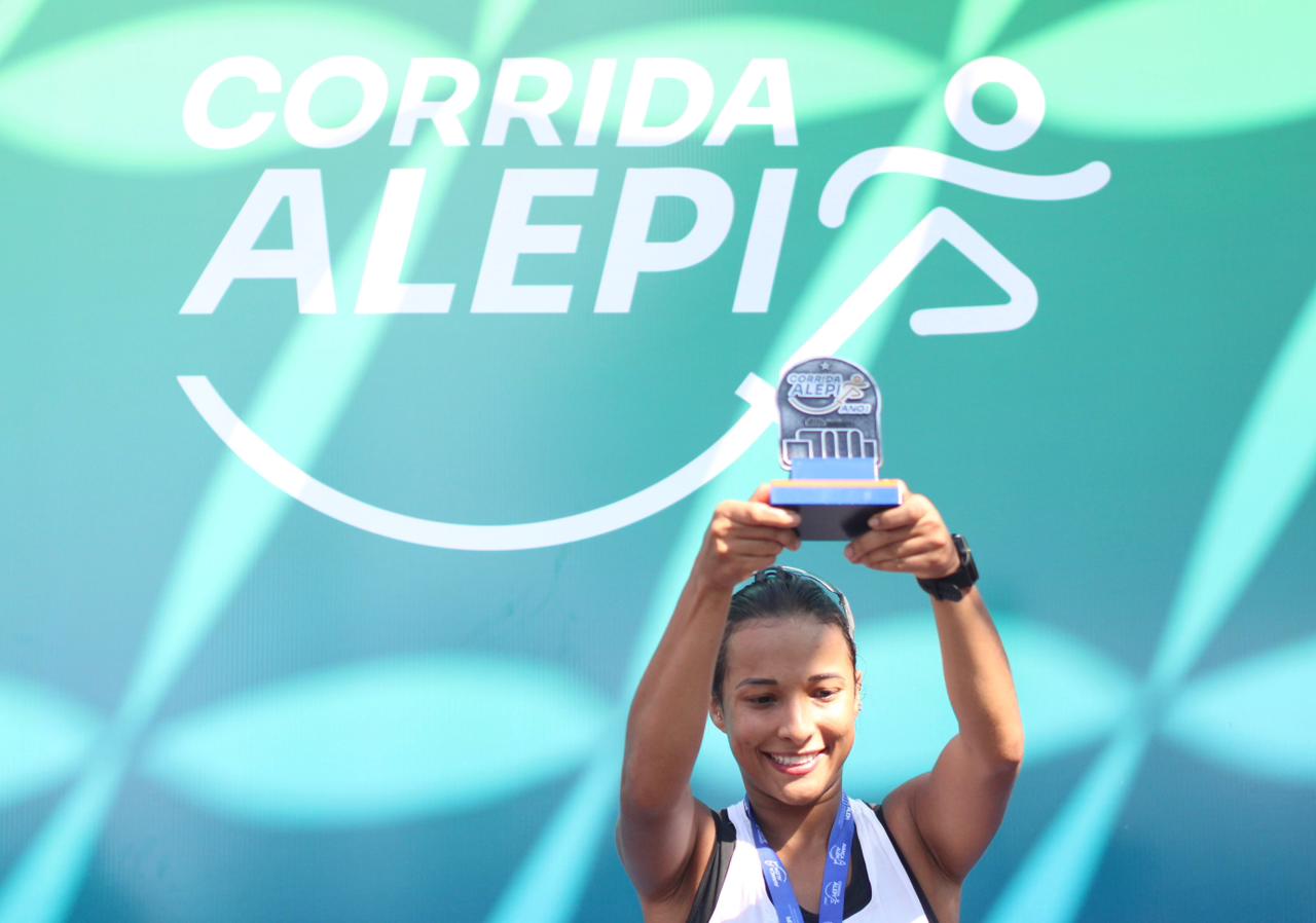 Confira o pódio com os ganhadores da Corrida da Alepi