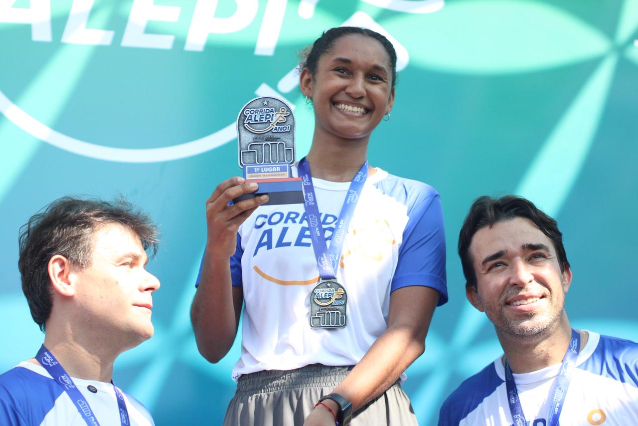 Confira o pódio com os ganhadores da Corrida da Alepi