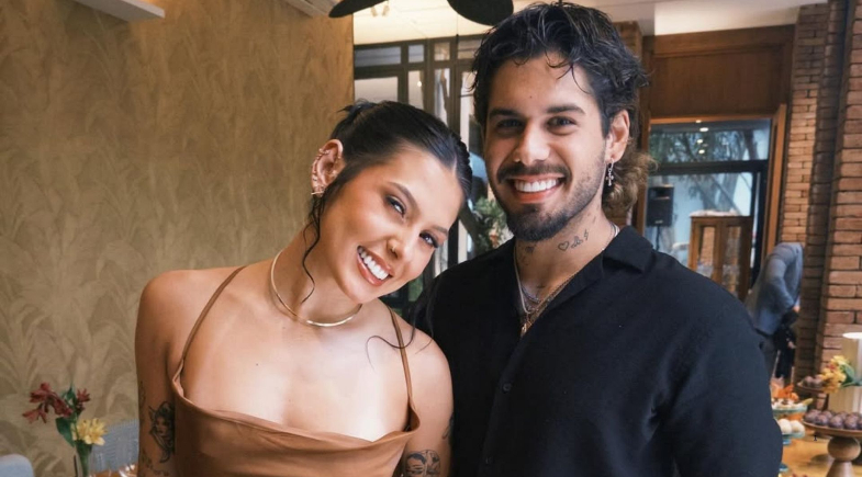 Ana Castela pega buquê em casamento e web especula: “Vem casório aí?”