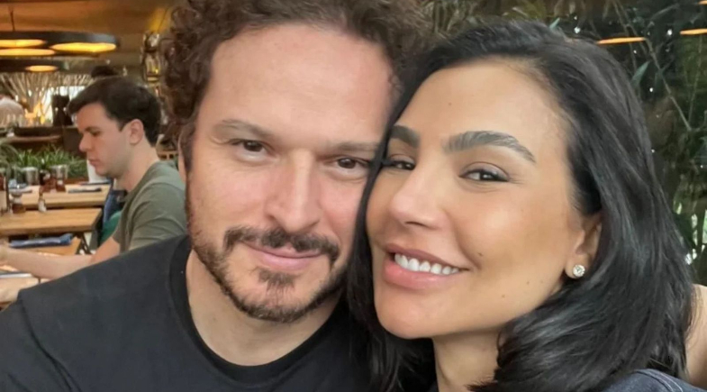 Cíntia Chagas anuncia fim do relacionamento com o deputado federal Fred Costa