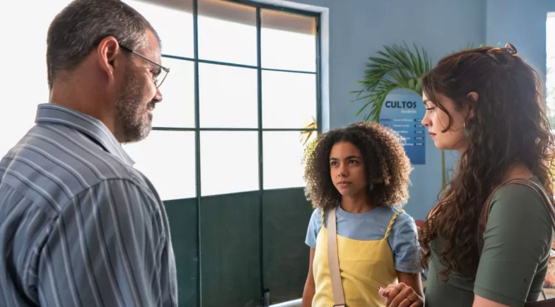 Em 'Três Graças', Joélly finalmente descobre quem é seu pai e toma decisão chocante