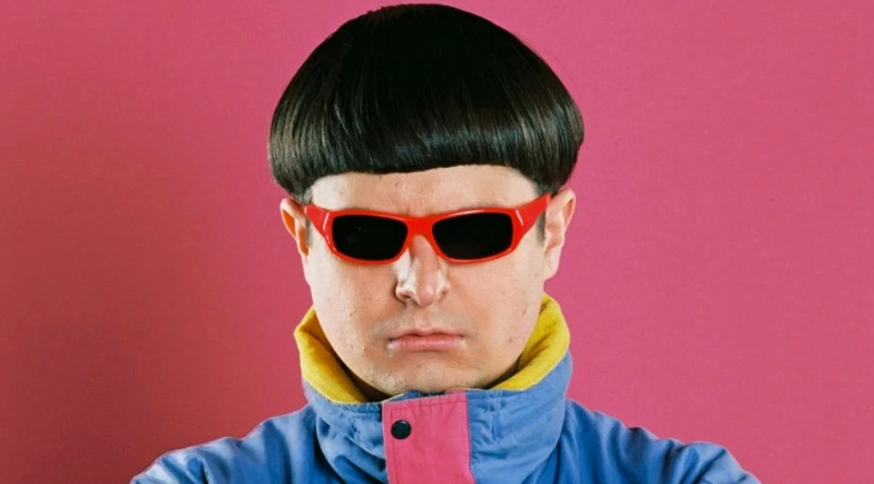 Quem era Oliver Tree, cantor que morreu em acidente de helicóptero no Rio