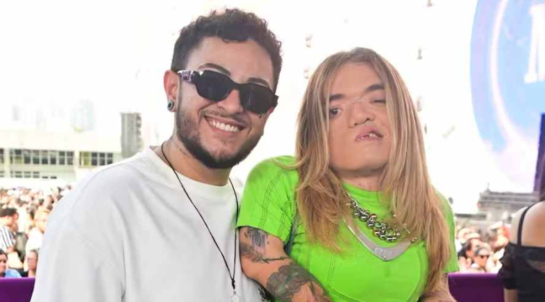 Leandrinha anuncia término com influenciador trans: ''Vamos ficar bem''