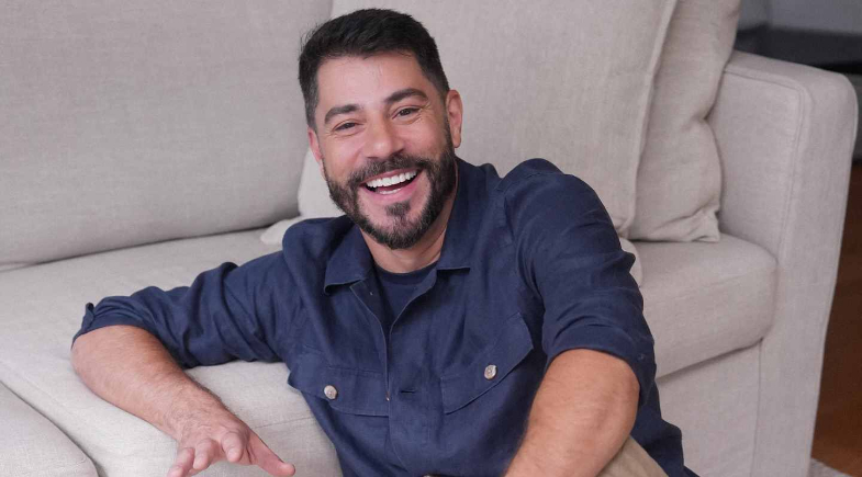 Afastado da TV, Evaristo Costa anuncia que vai produzir “conteúdo adulto”