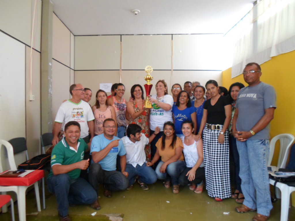 Secretária de Educação realiza 1ª reunião do ano de 2014 com a equipe de diretores e coordenadores 