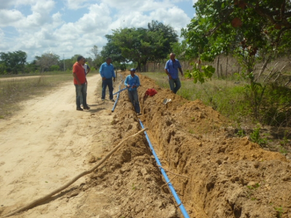 Água encanada chega as famílias da comunidade Pau D´Arco - Imagem 4