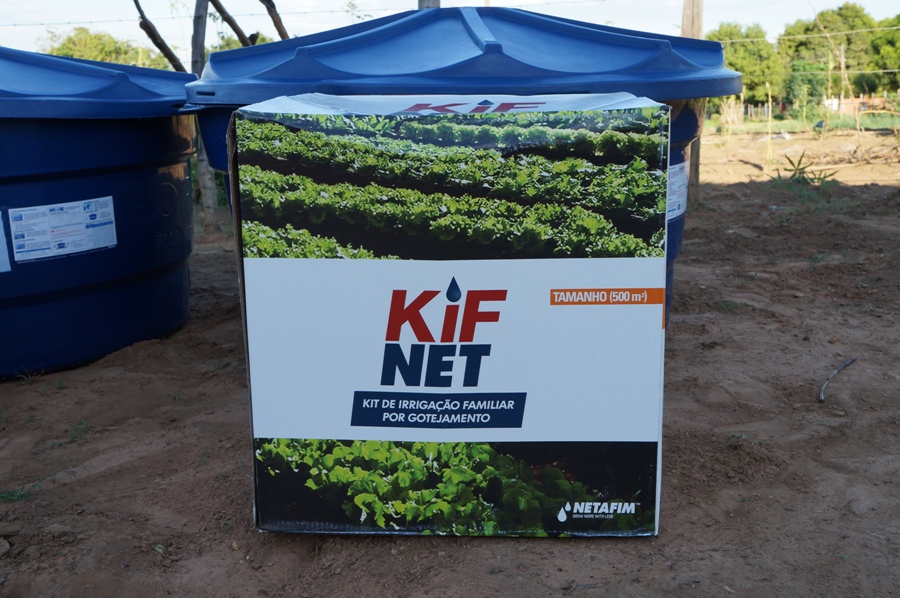 Agricultores familiares recebem kits de irrigação