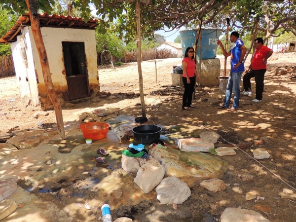 Prefeita Neuma Café participa de reunião com moradores de comunidade rural - Imagem 20