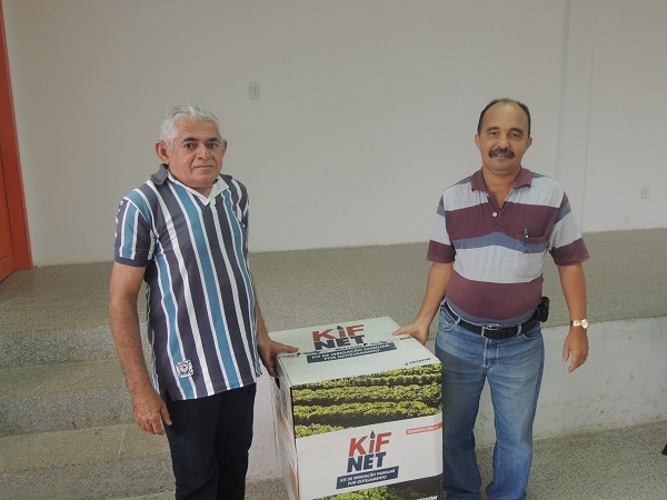 Agricultores são beneficiados com um trator agrícola e 12 kits de irrigação - Imagem 4