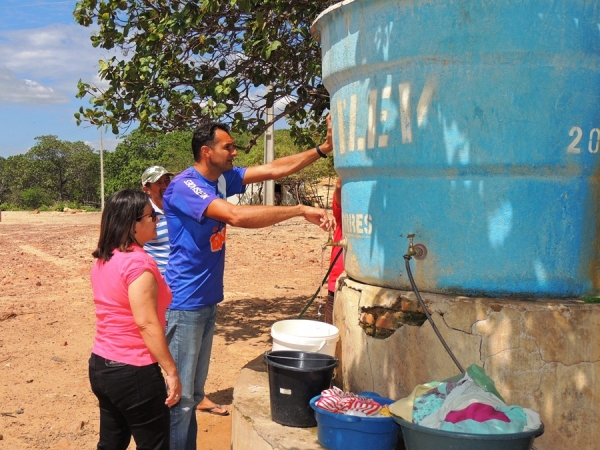 Prefeita Neuma Café participa de reunião com moradores de comunidade rural - Imagem 23
