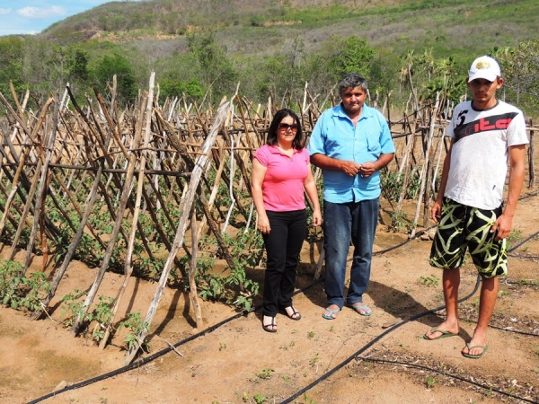 Prefeita Neuma Café participa de reunião com moradores de comunidade rural - Imagem 18