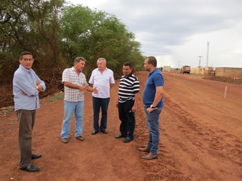 Kleber Eulálio vistoria obras em andamento na cidade  - Imagem 6