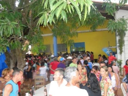 Idosos ganham seresta com Wagner Santos em Luzilândia - Imagem 9