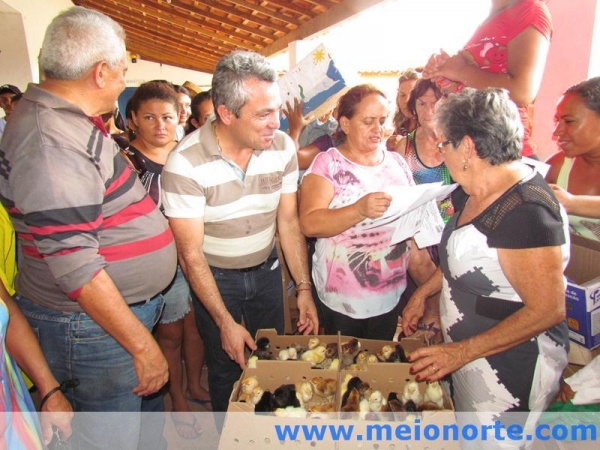 Nize Rego e prefeito Edílson Capote visitam localidades no interior do município. - Imagem 7