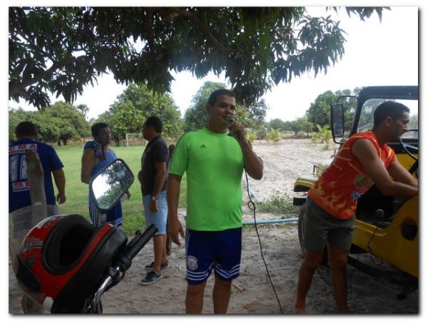 Jogo casados x solteiro termina com empate - Imagem 17