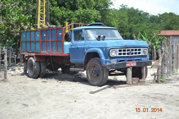 Homem morre eletrocutado enquanto operava máquina de cavar poço.  - Imagem 2
