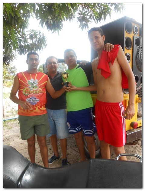 Jogo casados x solteiro termina com empate - Imagem 21