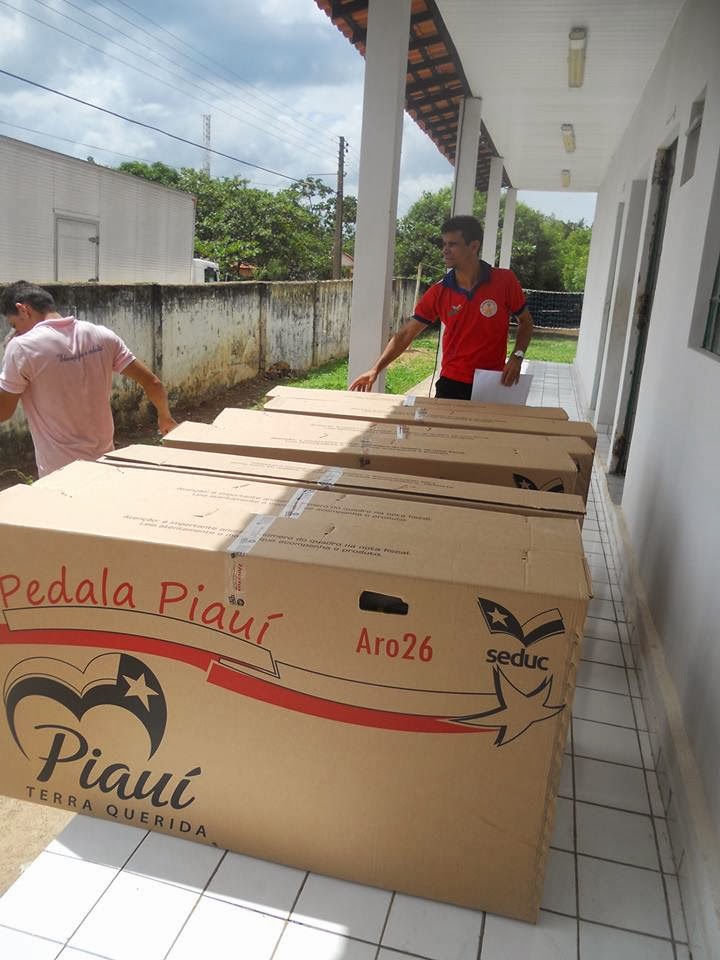 U.E Paulo Ferraz foi contemplada com bicicletas do projeto Pedala Piauí.