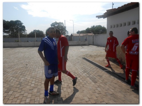 Jogo casados x solteiro termina com empate - Imagem 28