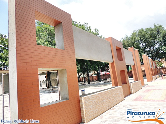 Prefeitura de Piracuruca irá entregar a população mais uma praça revitalizada