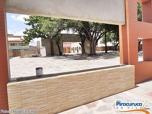 Prefeitura de Piracuruca irá entregar a população mais uma praça revitalizada - Imagem 4