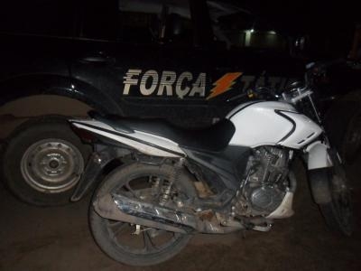 PM em Timon prende dupla de assaltantes e recupera motocicleta - Imagem 1