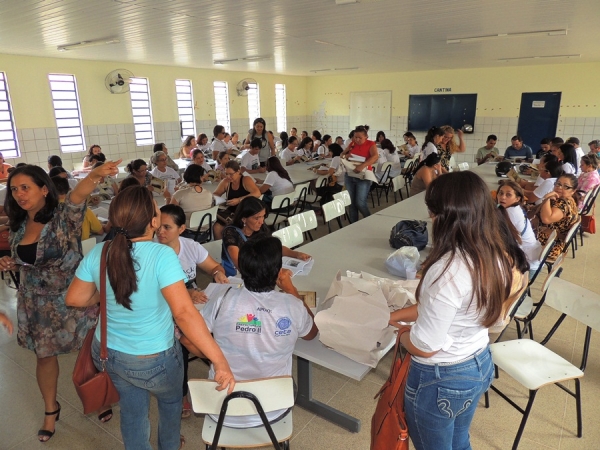 Cultura entrega livros para professores - Imagem 1