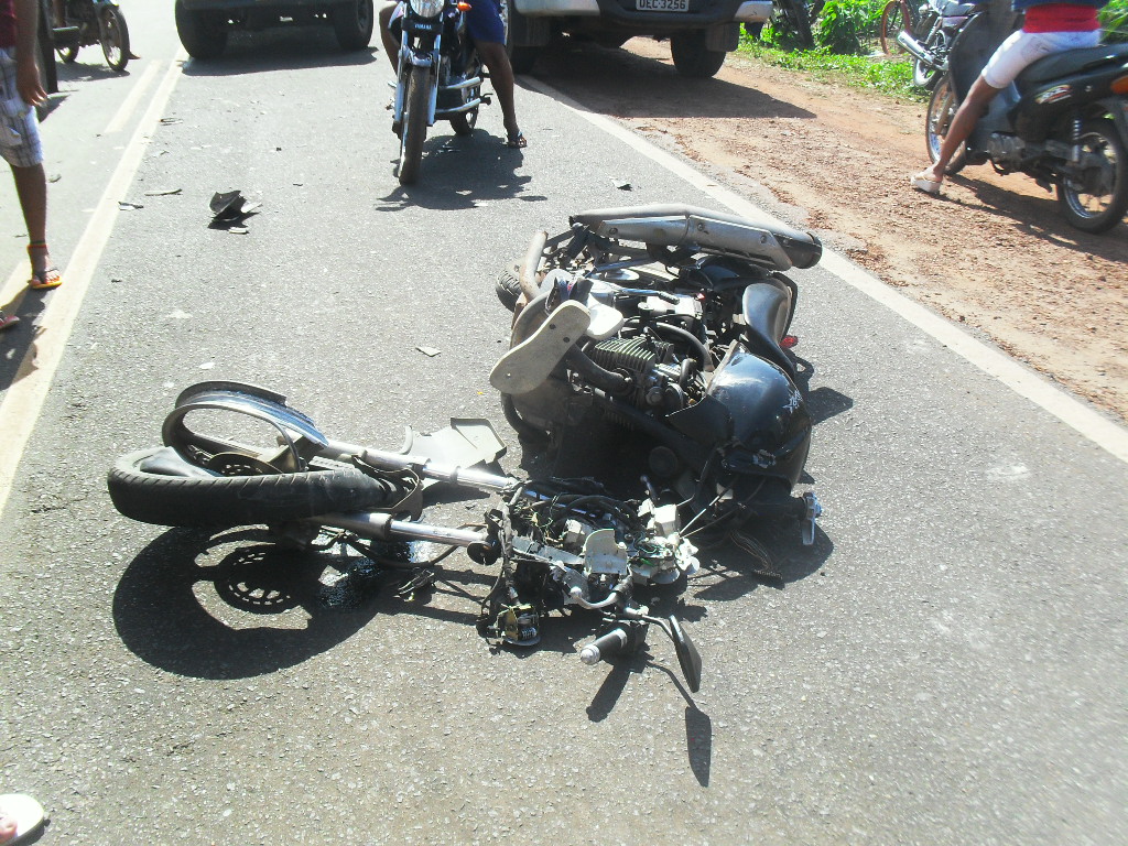 Universotário morre em acidente de trânsito na cidade de Barras