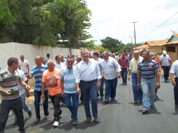 João Vicente cumpre promessa e visita obra em Amarante - Imagem 3