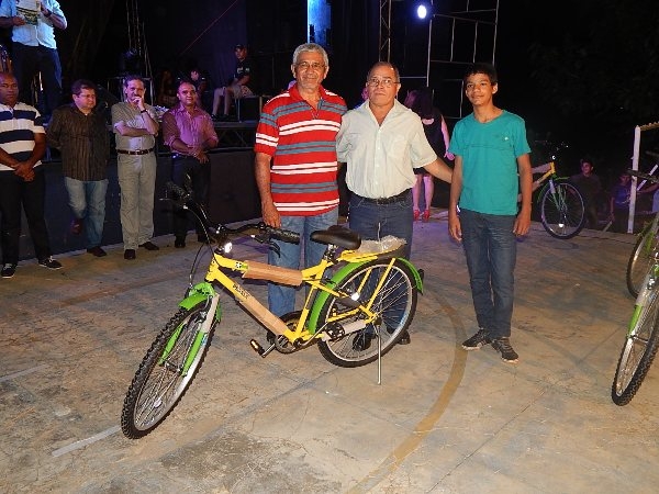 Prefeito Manoel Dedé entrega Bicicletas do Programa Pedala Piauí  - Imagem 8