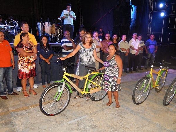Prefeito Manoel Dedé entrega Bicicletas do Programa Pedala Piauí  - Imagem 5