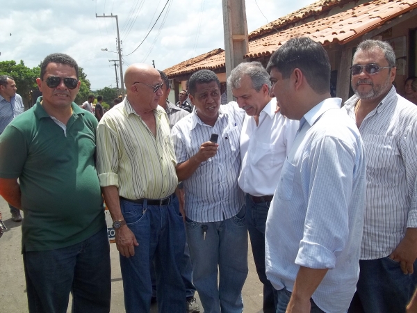 João Vicente cumpre promessa e visita obra em Amarante - Imagem 8