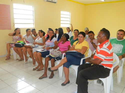 Agentes de Saúde participam de curso técnico e recebem novo fardamento - Imagem 1
