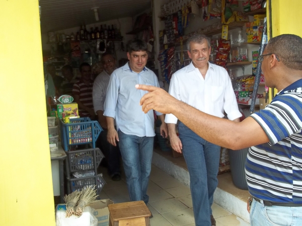 João Vicente cumpre promessa e visita obra em Amarante - Imagem 9