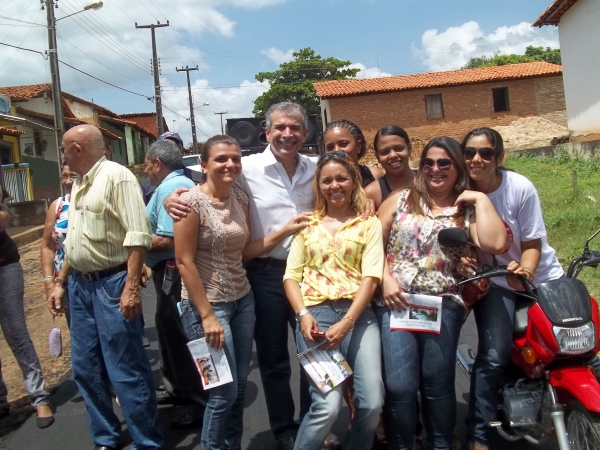João Vicente cumpre promessa e visita obra em Amarante - Imagem 11