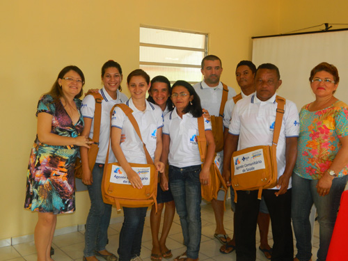 Agentes de Saúde participam de curso técnico e recebem novo fardamento