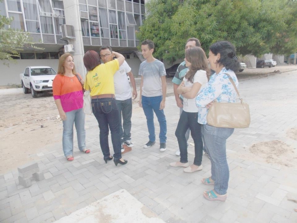 Muita emoção no embarque das 10 alunas do Intercâmbio Educacional “Aprender é uma viagem” para os Estados Unidos. - Imagem 7