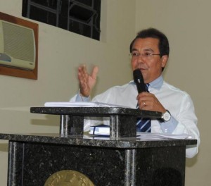 O Prefeito Jonas Moura faz um balanço positivo do seu primeiro ano a frente da Prefeitura de Água Branca, e vê boas perspectivas para 2014.