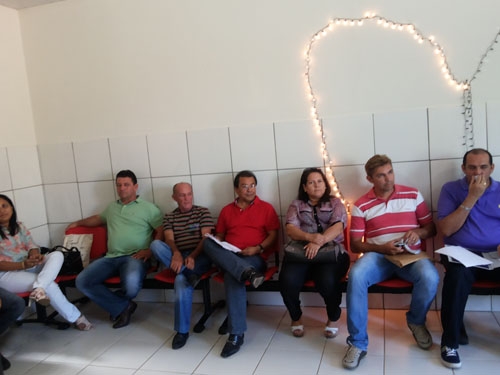 Prefeito de Água Branca reúne equipe e faz balanço de 2013 - Imagem 1