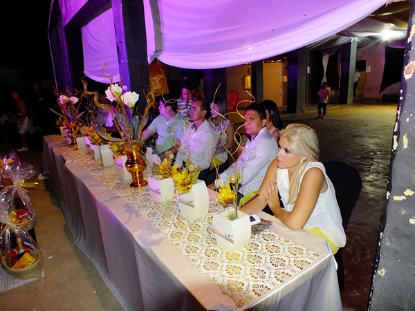 R.Cássia Fashion realiza desfile da virada em Dom Expedito Lopes - Imagem 54