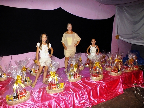 R.Cássia Fashion realiza desfile da virada em Dom Expedito Lopes - Imagem 63