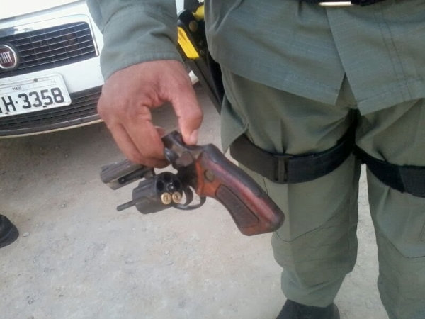 Bandidos tentam assaltar posto de combustível em Caxingó e acabam presos - Imagem 2