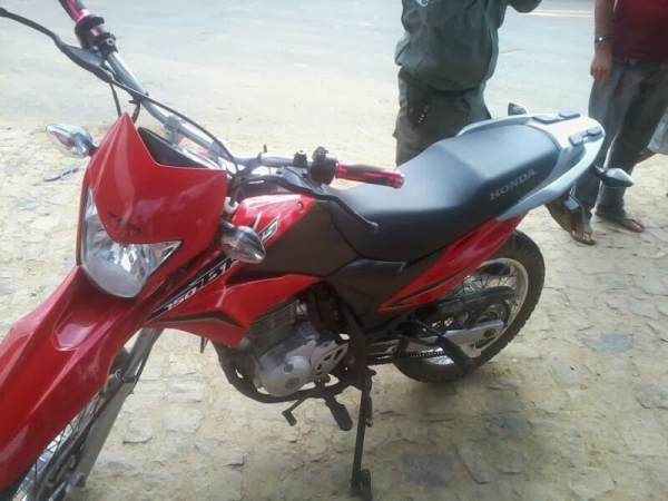 Bandidos tentam assaltar posto de combustível em Caxingó e acabam presos - Imagem 6