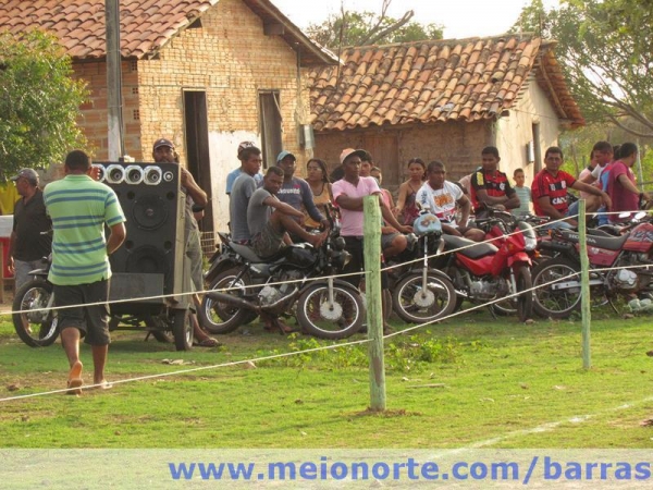 Prefeito Edílson Capote apoia futebol amador - Imagem 13