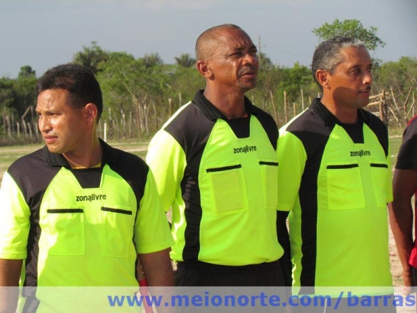 Prefeito Edílson Capote apoia futebol amador - Imagem 1
