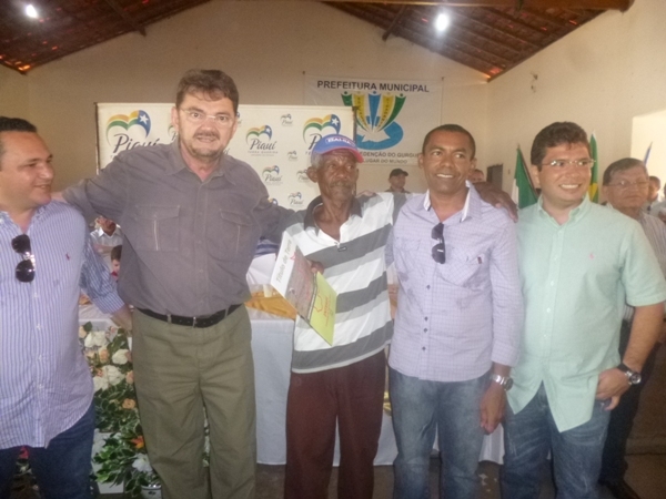 Governador Wilson Martins e comitiva visita Redenção do Gurguéia - Imagem 17