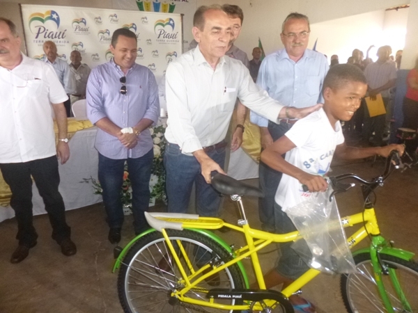 Governador Wilson Martins e comitiva visita Redenção do Gurguéia - Imagem 5