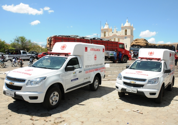 Prefeito Zé Resende compra nova Ambulância em parceria com o governo do Estado