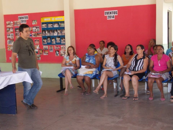Secretaria de Educação realizou reunião com Prefeito e Professores e Coordenadores da rede municipal de ensino. - Imagem 2